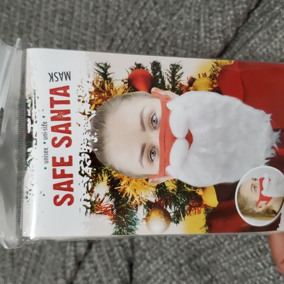 Unique Unisex Santa Bread face mask - Picture 3 of 4